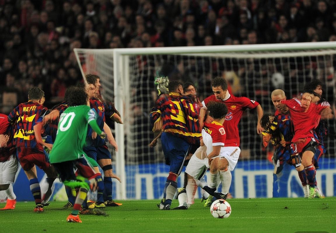 2011欧冠决赛：曼联巴萨巅峰对决传奇回顾(图2)